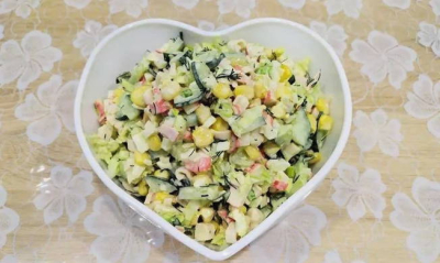 Салат с крабовыми палочками и пекинской капустой