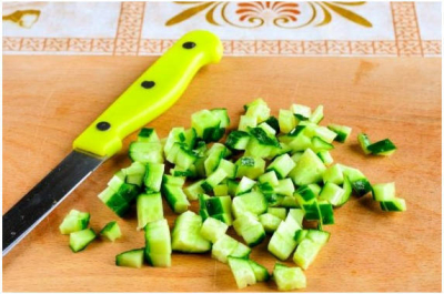 Крабовый салат с кукурузой классический