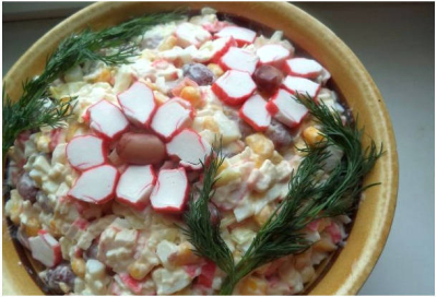Крабовый салат с кукурузой классический