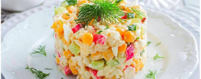 Крабовый салат с кукурузой классический