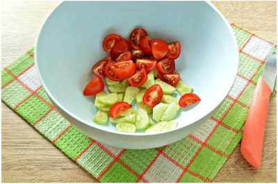 Крабовый салат с кукурузой классический