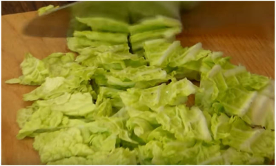 Крабовый салат с кукурузой классический