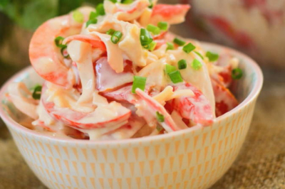 Салат с крабовыми палочками