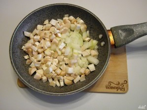 Фаршированные шампиньоны в духовке с сыром 