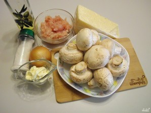 Фаршированные шампиньоны в духовке с сыром 