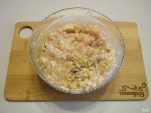 Фаршированные шампиньоны в духовке с сыром 