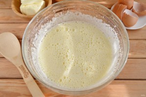 Шоколадный торт с орехами 